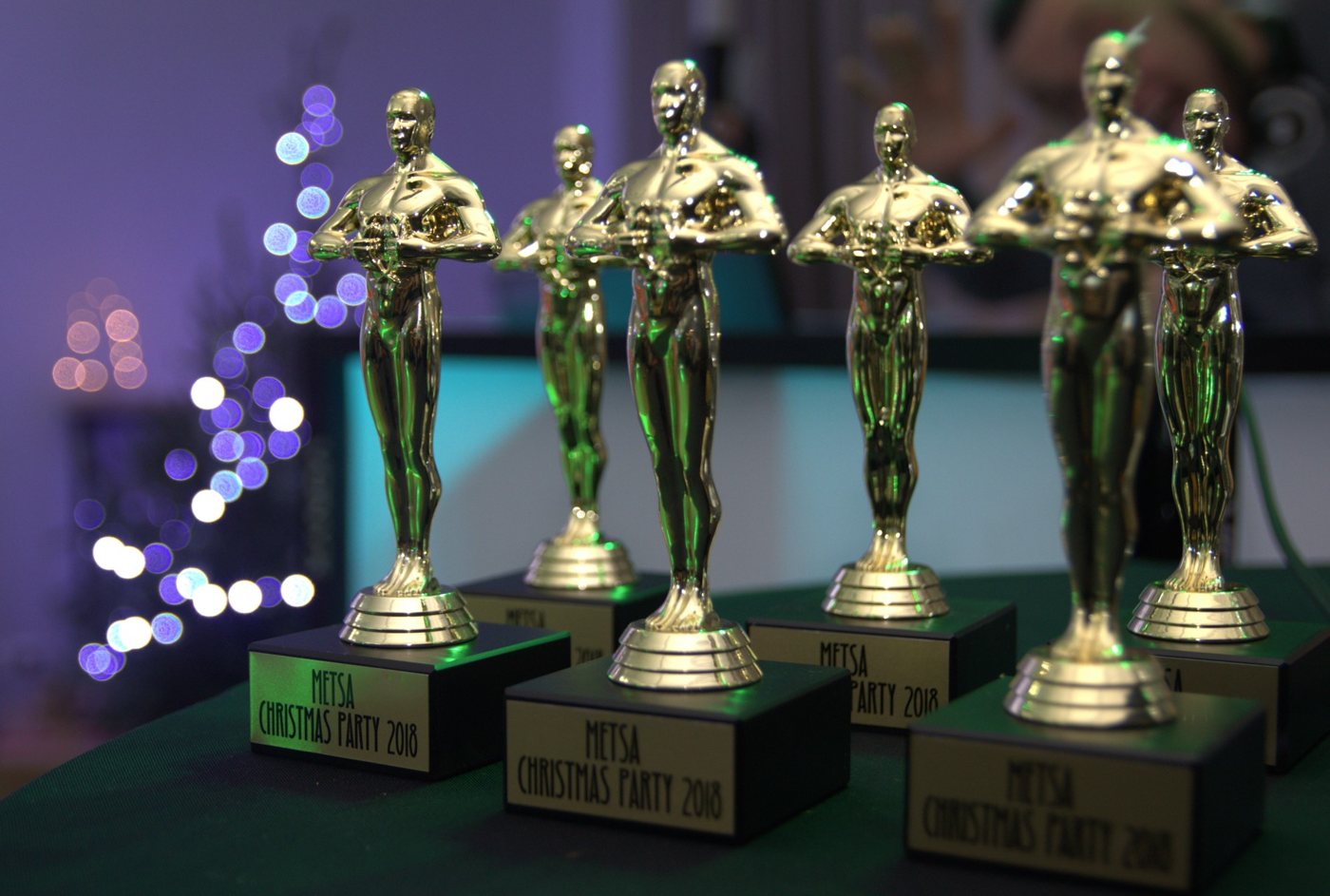 Świąteczna gala filmowa – gotowe scenariusze wieczoru dla firm